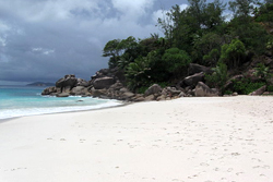 Strand Anse Georgette Praslin Seychellen