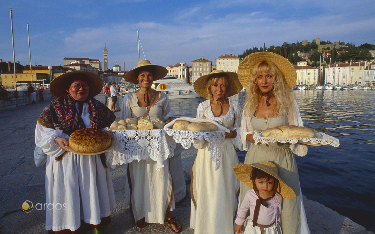 Frauen in Piran