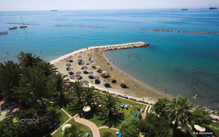 Blick auf einen Strand in Limassol