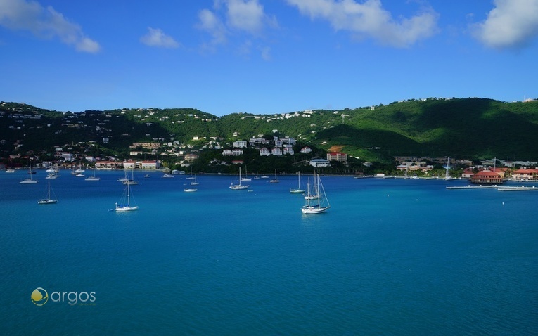 Yachten vor Long Bay auf der Insel St. Thomas in den US Virgin Islands