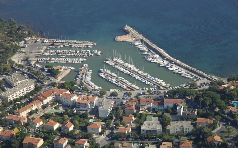 Hyeres (Port Saint Pierre)