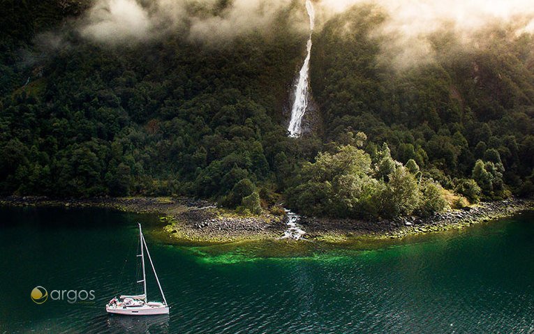 Wasserfälle - Patagonische Fjorden