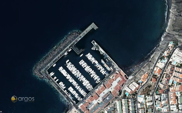 Puerto Deportivo Los gigantes