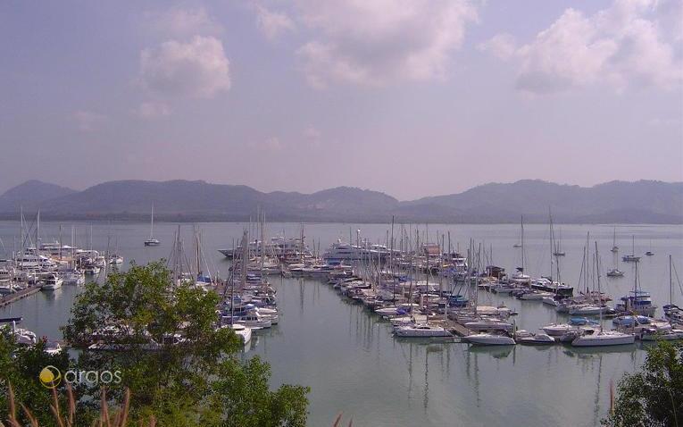 Segelyachten und Katamarane von Elite Yachting für einen Yachtcharter in Thailand